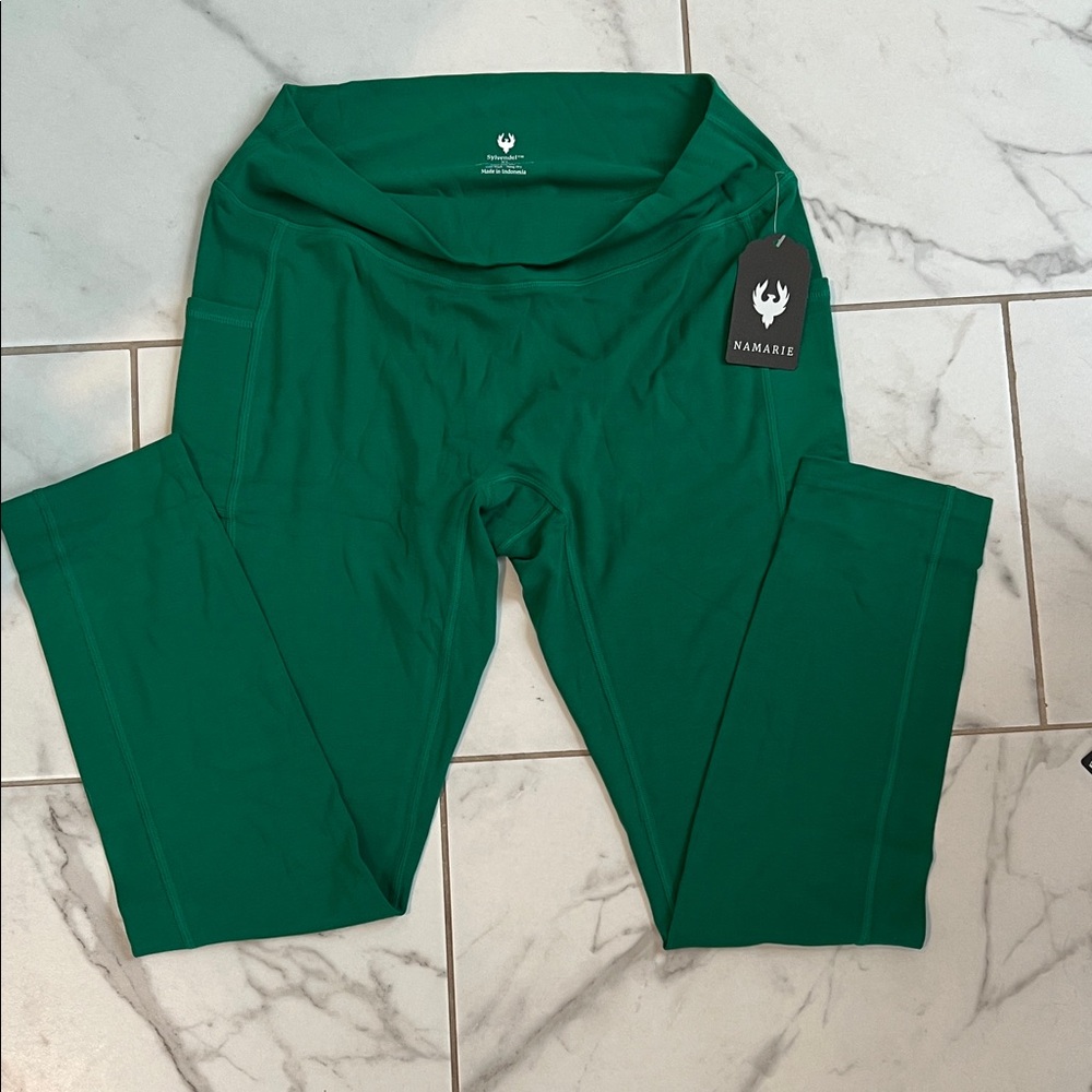 Emerald Green Classic Namarie Leggings